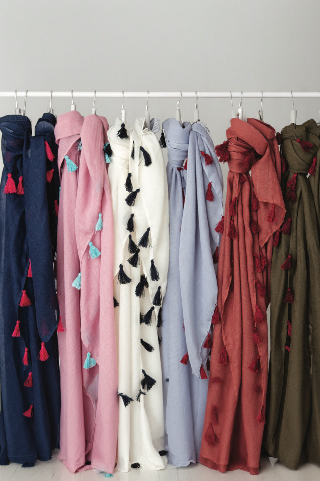 Free Large Scarf With Tassels Burgundy