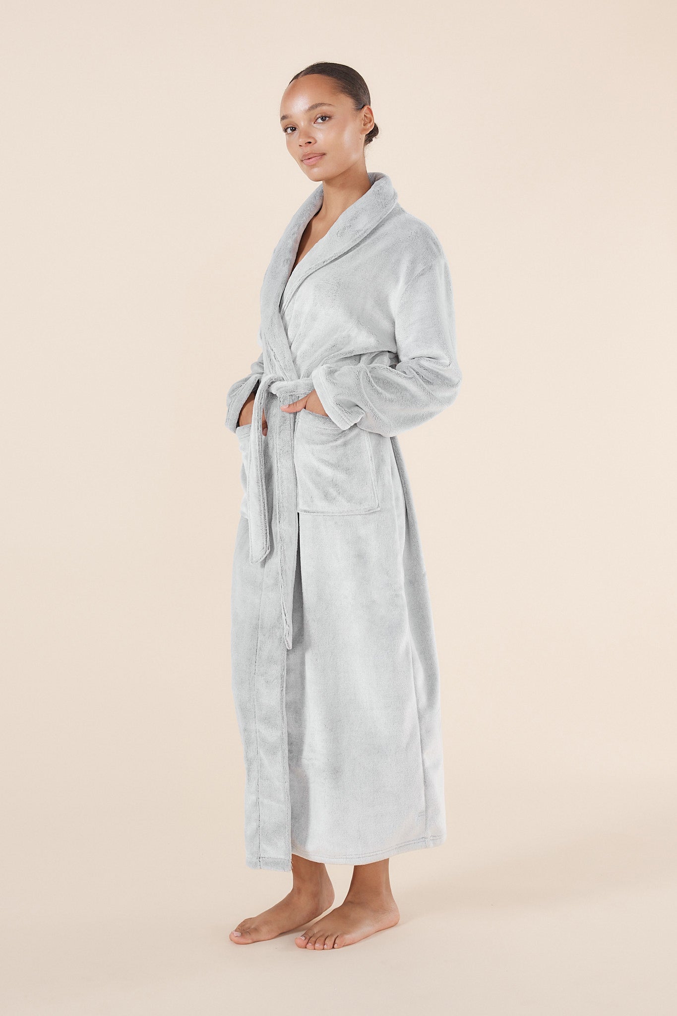 Desiré Grey Long Plush Robe | Gingerlilly Sleepwear