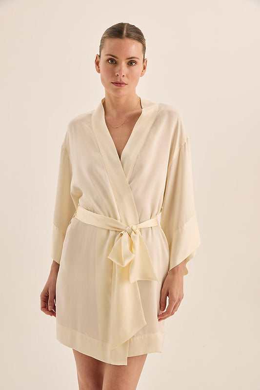 Diamond Pure Silk Ivory Short Robe | Gingerlilly Sleepwear