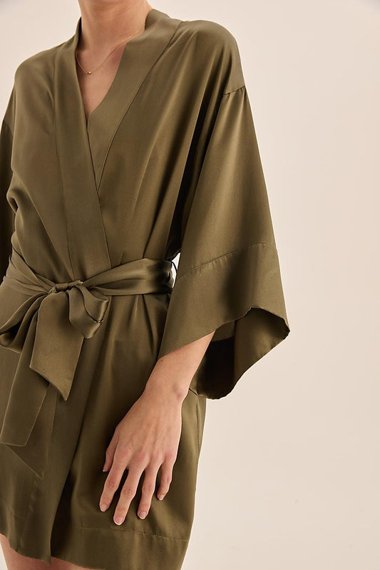 Diamond Pure Silk Olive Short Robe | Gingerlilly Sleepwear