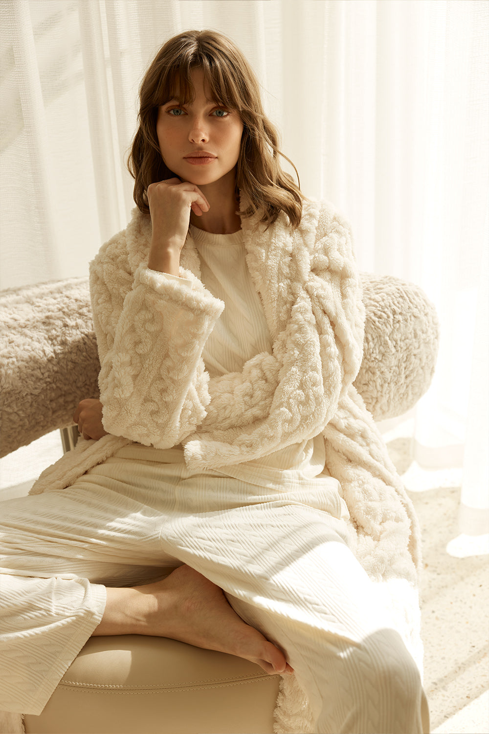 Gingerlilly Gabriella Plush Long Robe - Ivory - Lifestyle alt