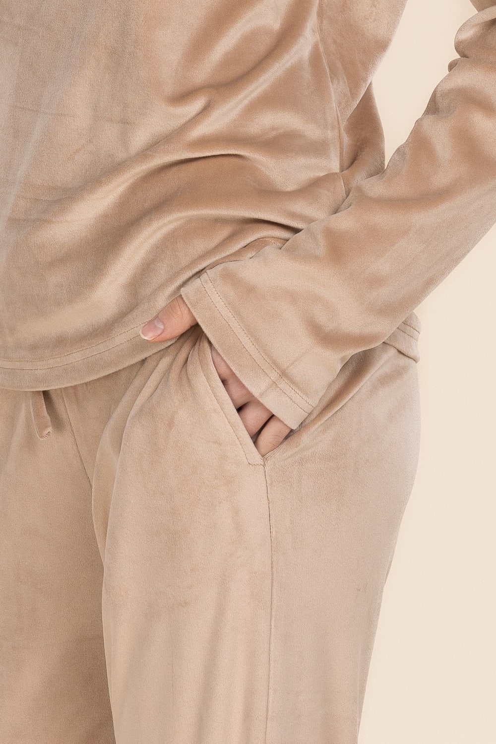 Gingerlilly Thea Velour Long Lounge Set - Beige - Detail